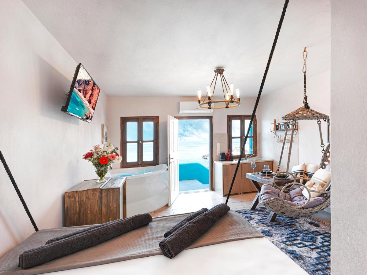 Secret Gem Suites Иа Екстериор снимка