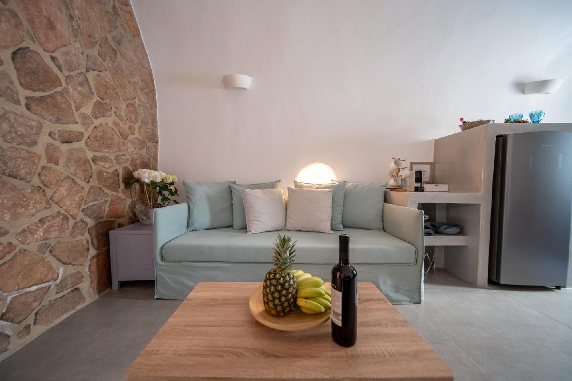 Secret Gem Suites Иа Екстериор снимка